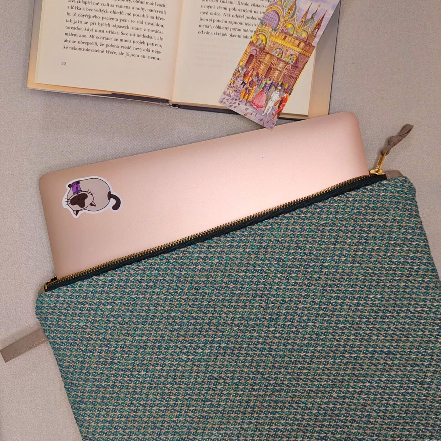 Sustainable 13" laptop sleeve