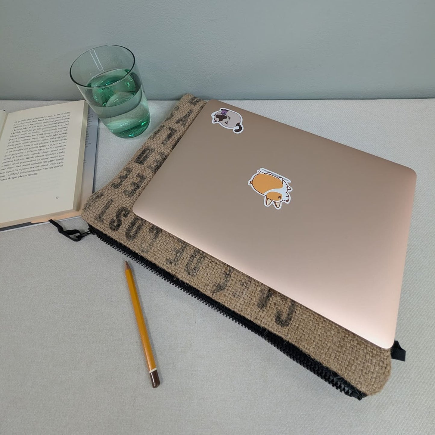 Sustainable 13" laptop sleeve