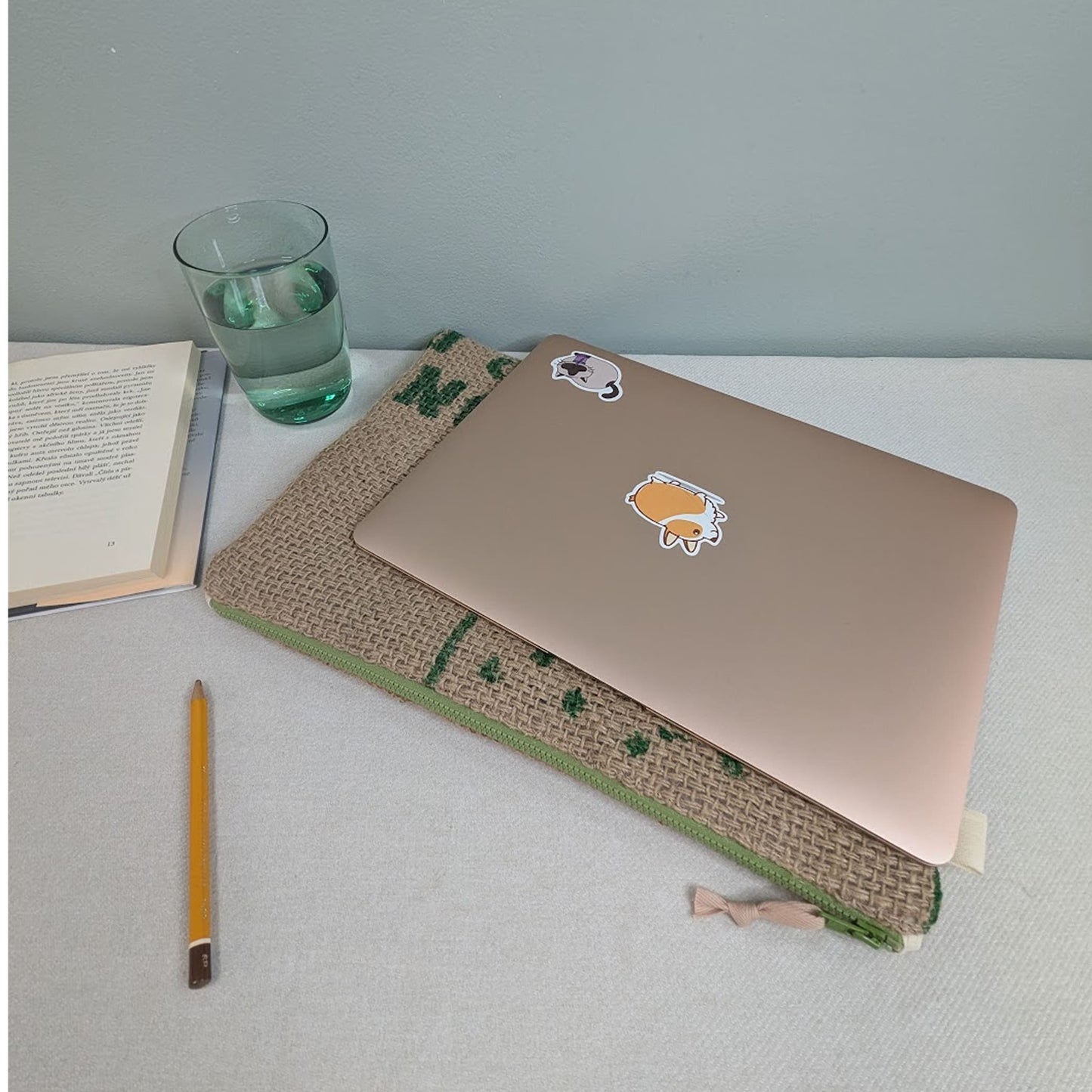 Sustainable 13" laptop sleeve